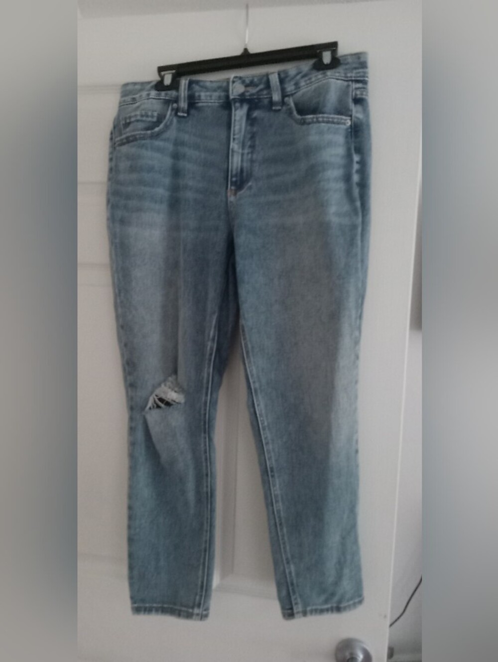 Time And Tru Distressed Denim Capris Size 12